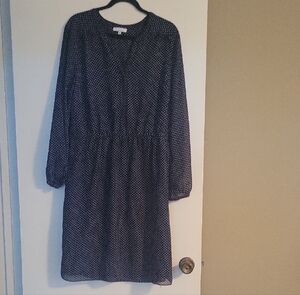 Chic Black and White Patterned Long Sleeve Dress